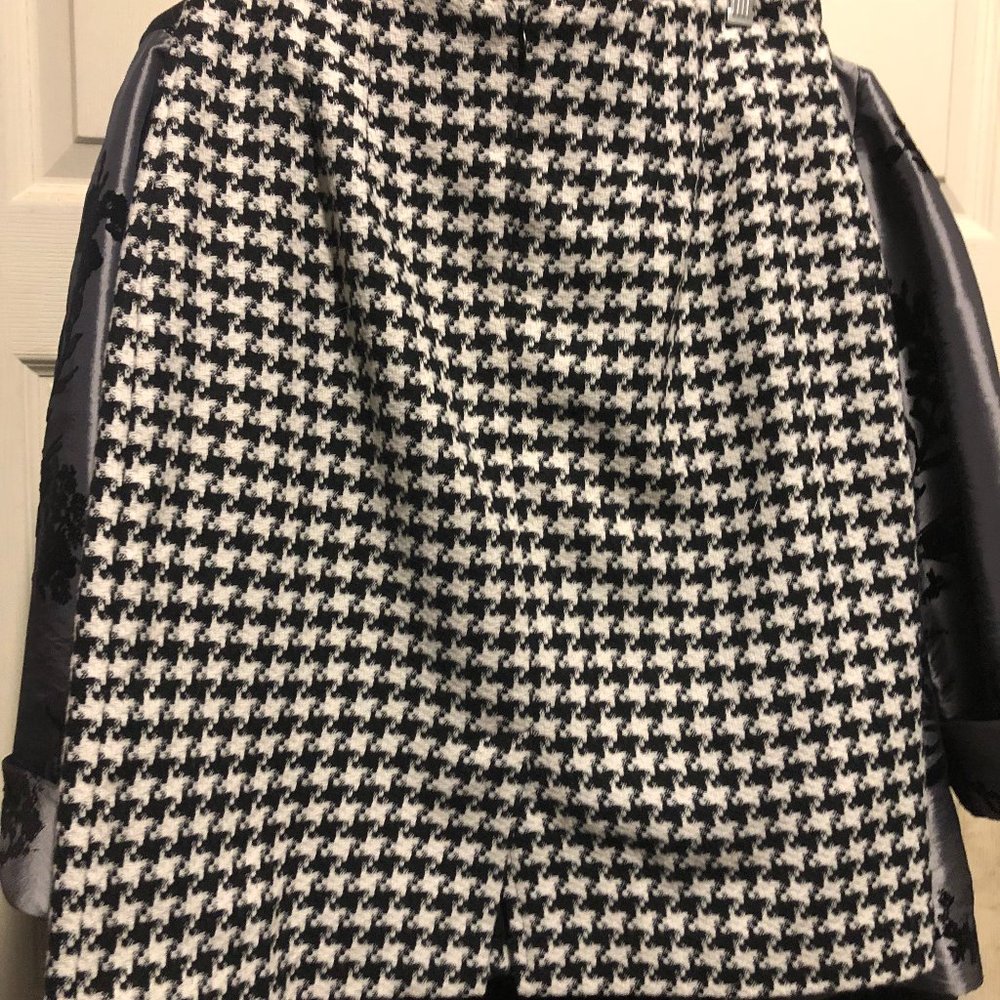 Ladies Houndstooth Skirt
